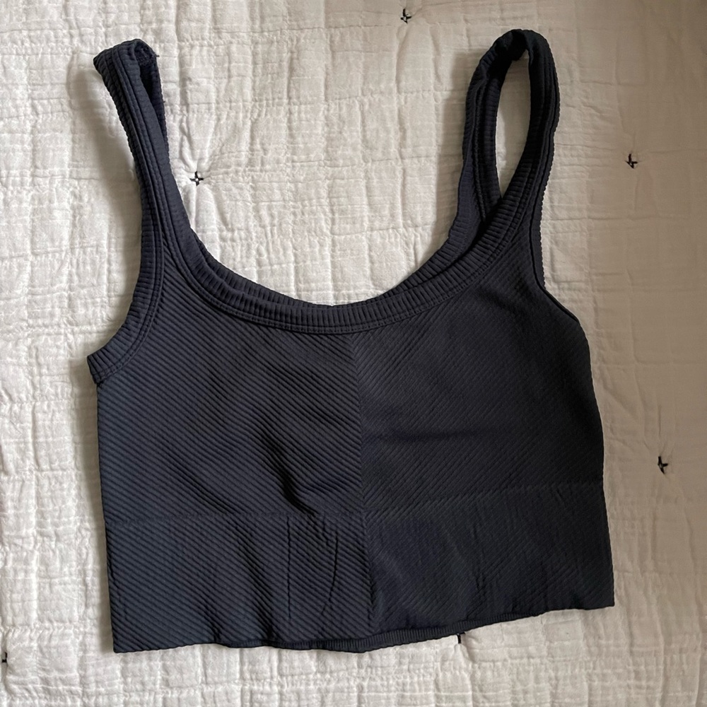 NikiBiki top